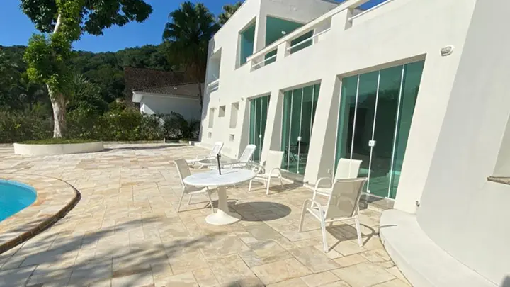 casa varanda da piscina